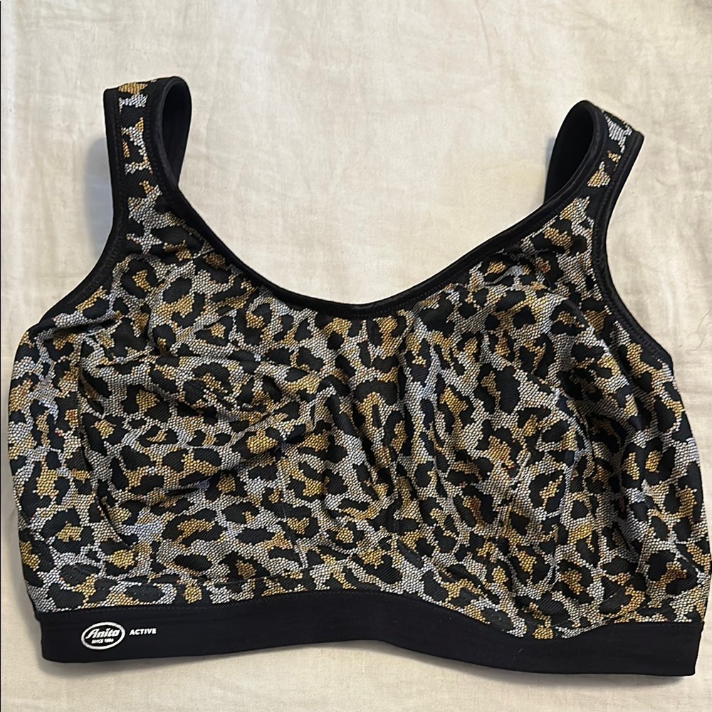 Leopard Print Sports Bra - Black & Gold